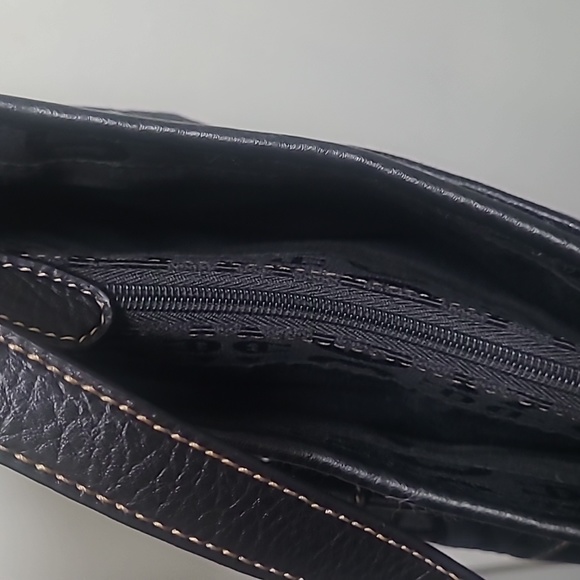 Black Etienne Aigner purse - Picture 8 of 8